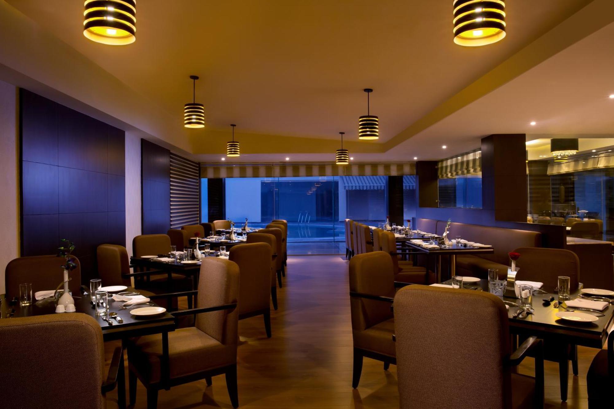 Golden Tulip Bhiwadi Hotel Exterior foto