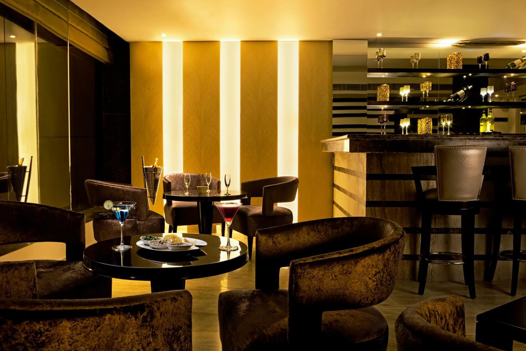 Golden Tulip Bhiwadi Hotel Exterior foto