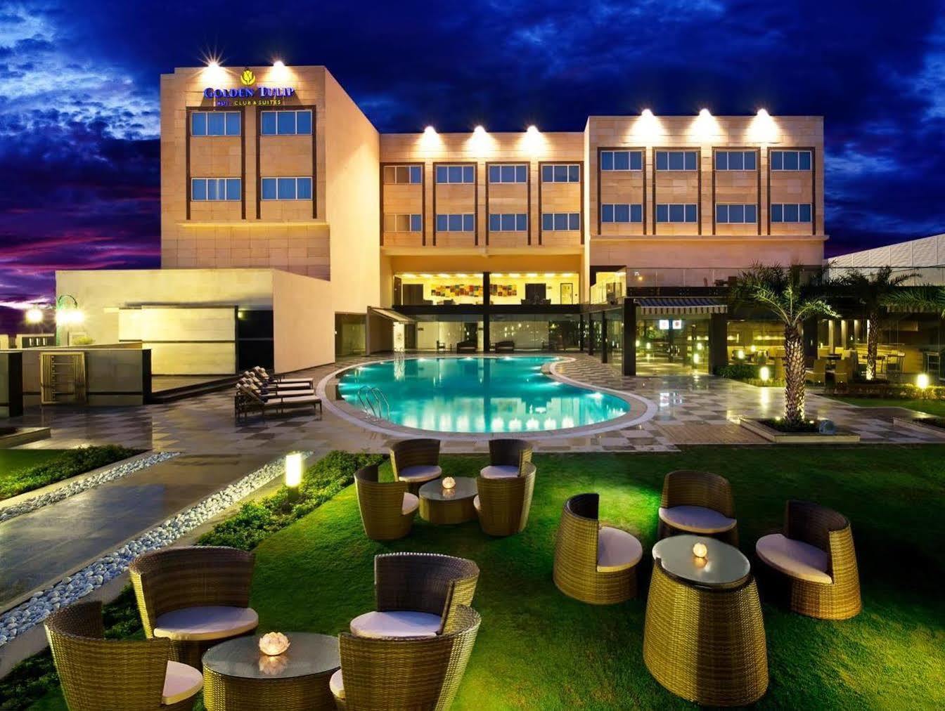 Golden Tulip Bhiwadi Hotel Exterior foto